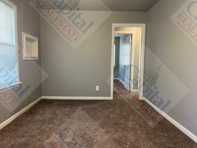 Foto del edificio - Lovely 3 Bedroom