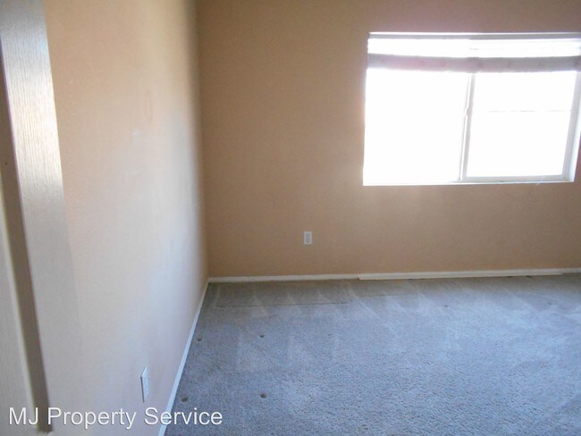 Foto del edificio - 6942 Cedar Creek Rd