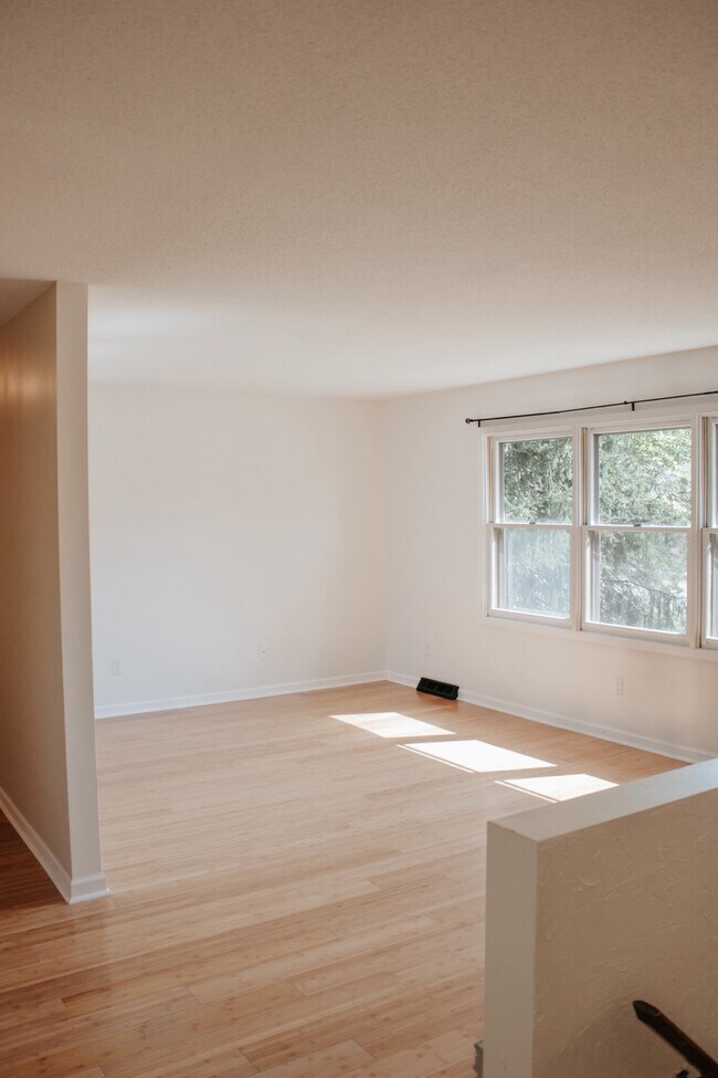 Foto del edificio - 3885 140th Ave