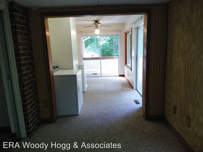 Building Photo - 3 br, 2 bath House - 9459 Sliding Hill Rd