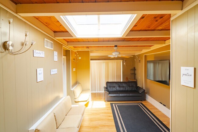 Foto del edificio - 5001 54th St