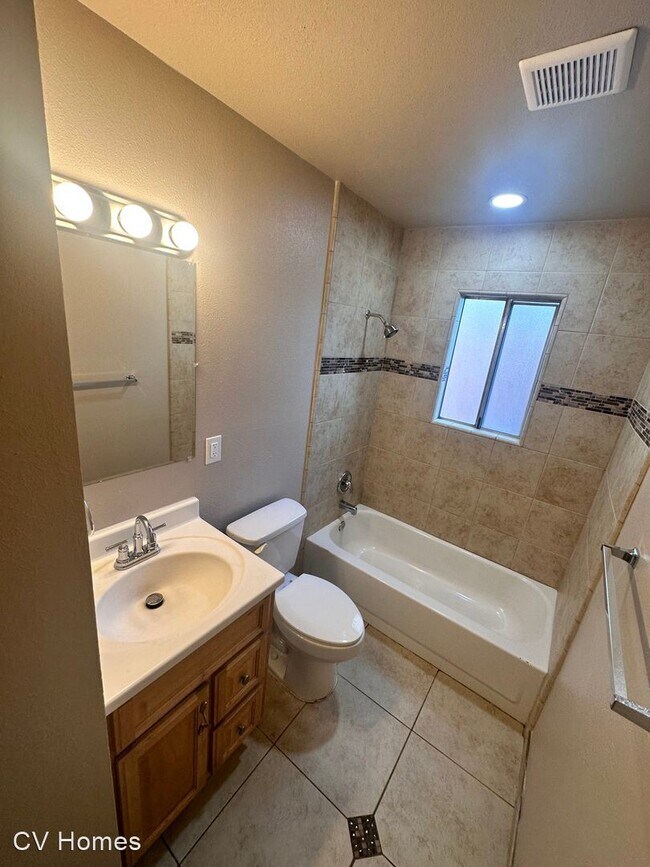 Foto del edificio - 3 br, 2 bath House - 1105 N. Thorne Ave.
