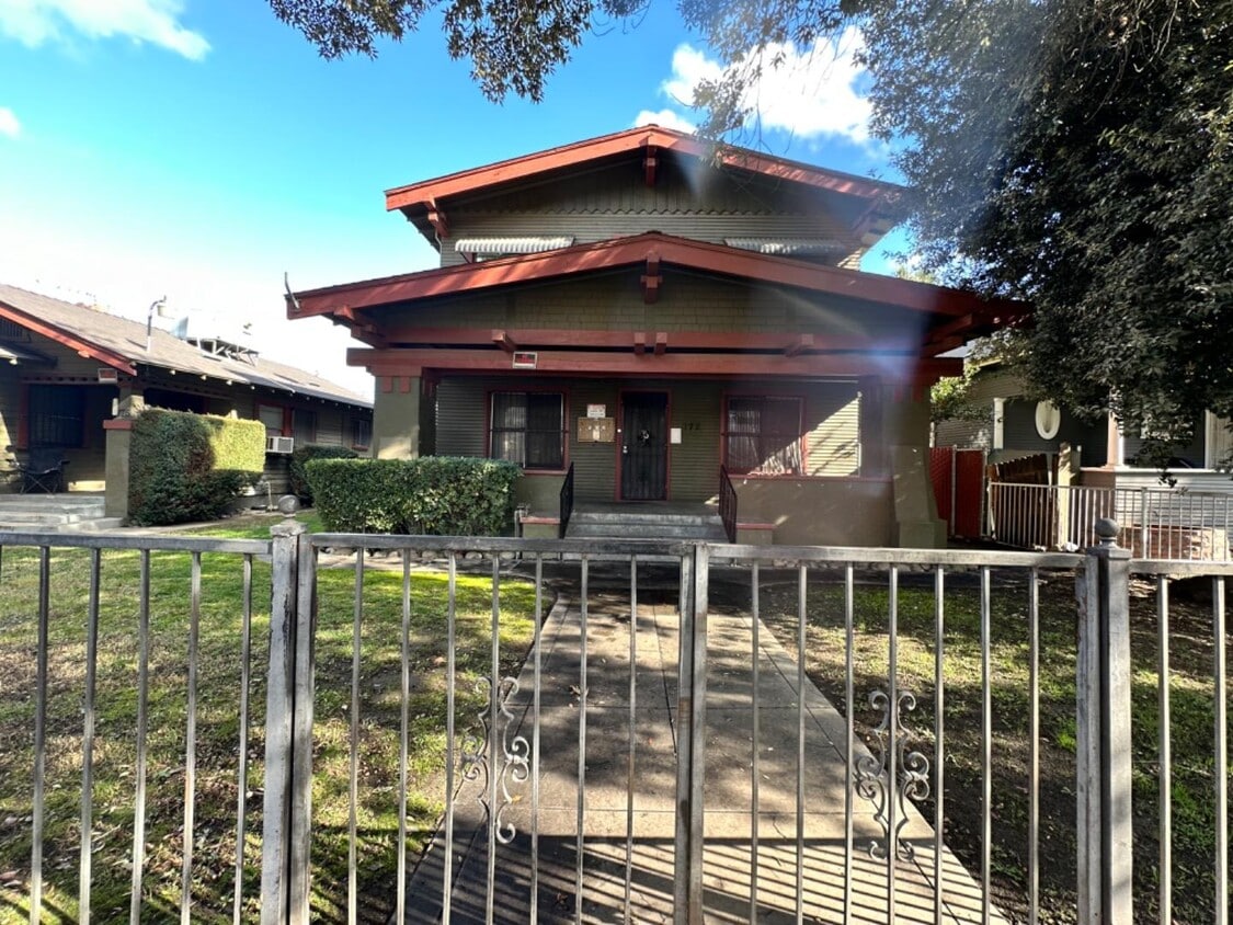 Primary Photo - 172 N Van Ness Ave