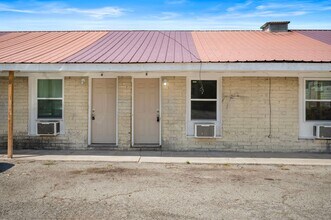 Building Photo - 2510 Fort Campbell Blvd