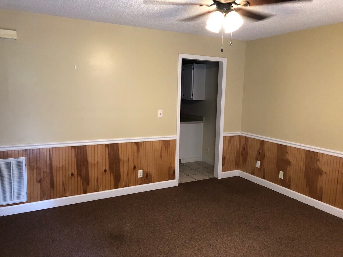 Primary Photo - 122a Free Will Ln