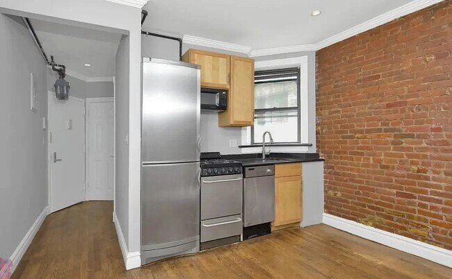 Foto del edificio - 219 E 23rd St