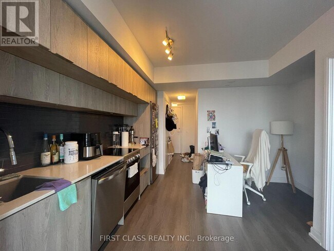 Photo du bâtiment - 181 Dundas St E