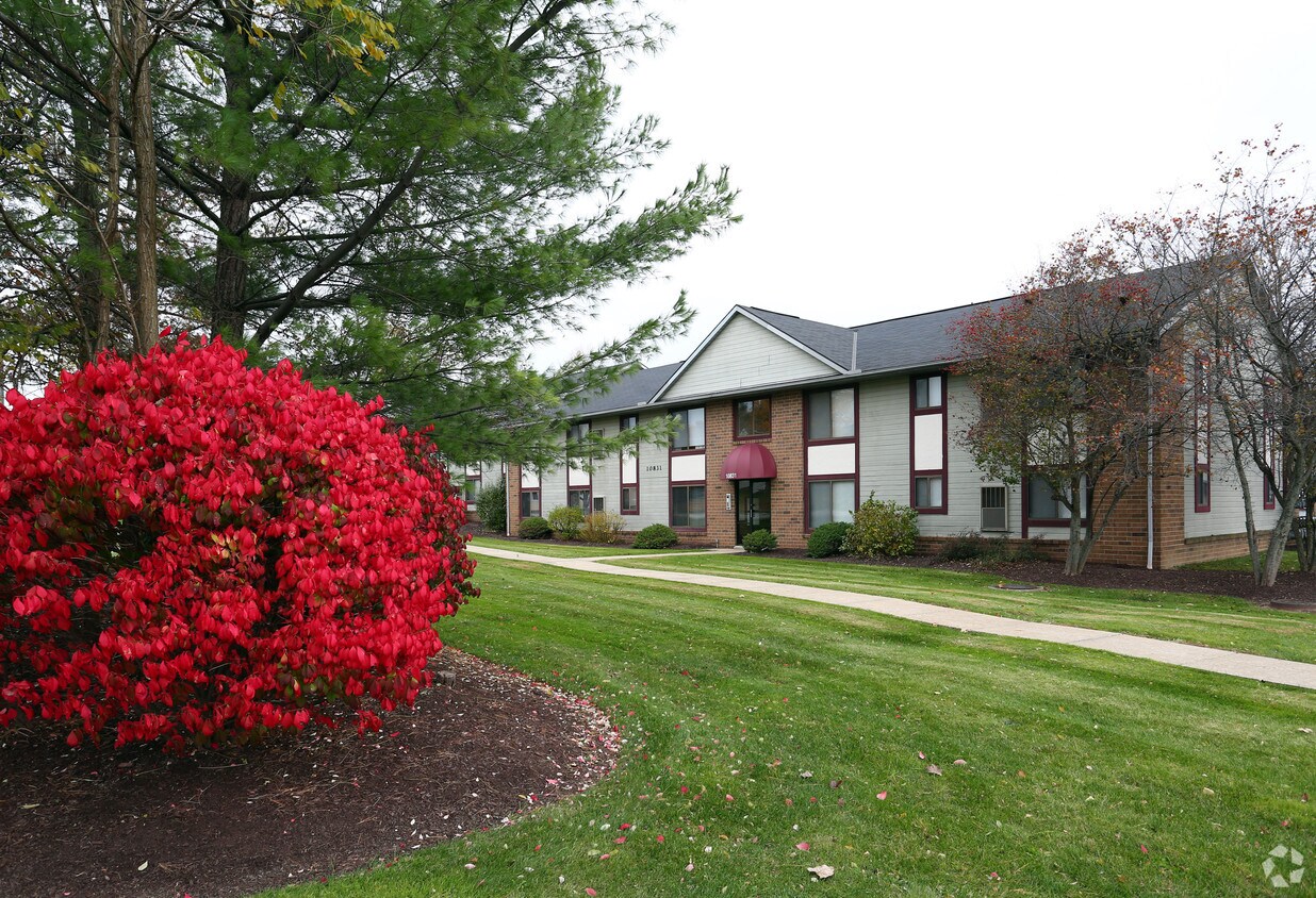 Ravenna Woods Apartments Twinsburg, OH