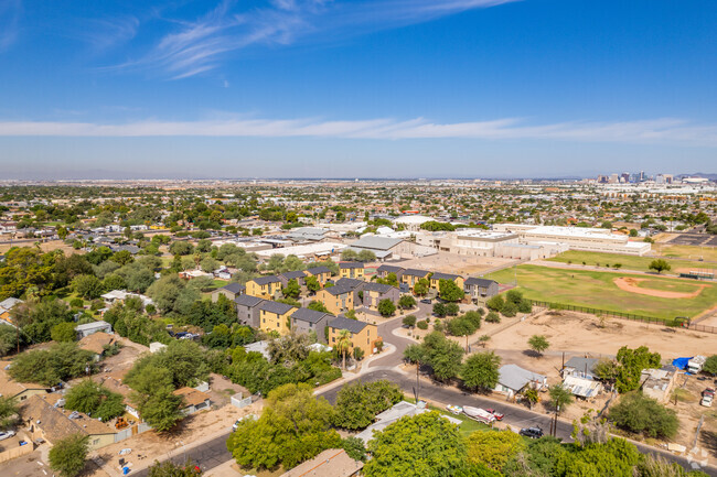 Aerial Photo - 9th Street Lofts