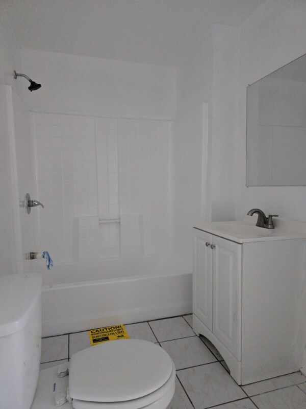 Foto del edificio - 322 W 52nd St