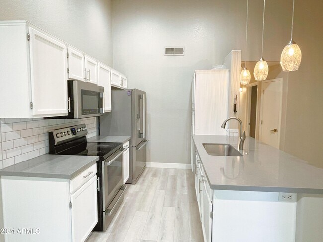 Foto del edificio - 255 N Kyrene Rd