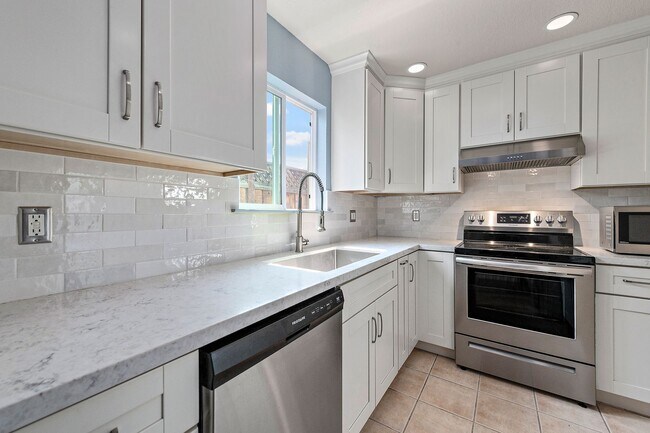 Foto del edificio - Beautiful Two Bedroom, 1.5 Bathroom House. Convenient Downtown San Jose Location