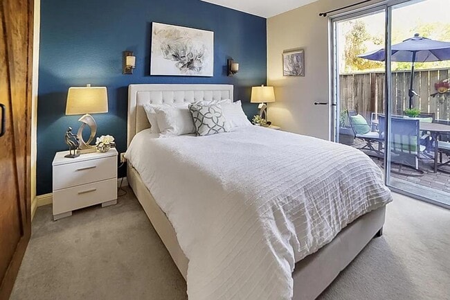 Building Photo - 421 Cork Harbour Cir