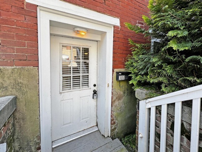 Foto del edificio - Unique 1 Bedroom Apartment in Shockoe Bott...