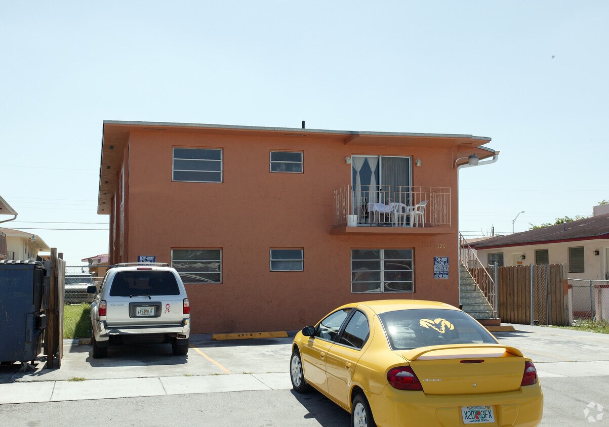 Building Photo - 130 W 27th St