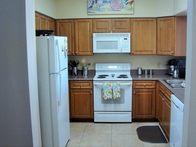 Building Photo - 235 Atlantis Cir