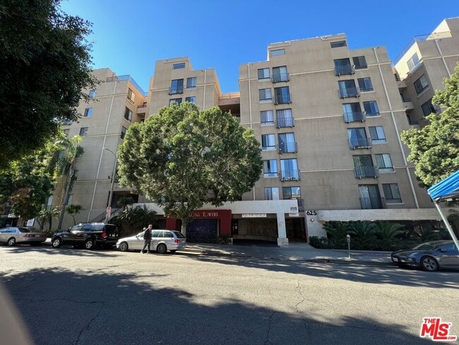 Building Photo - 625 S Berendo St