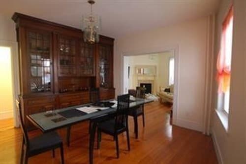 Building Photo - 146 Cypress St
