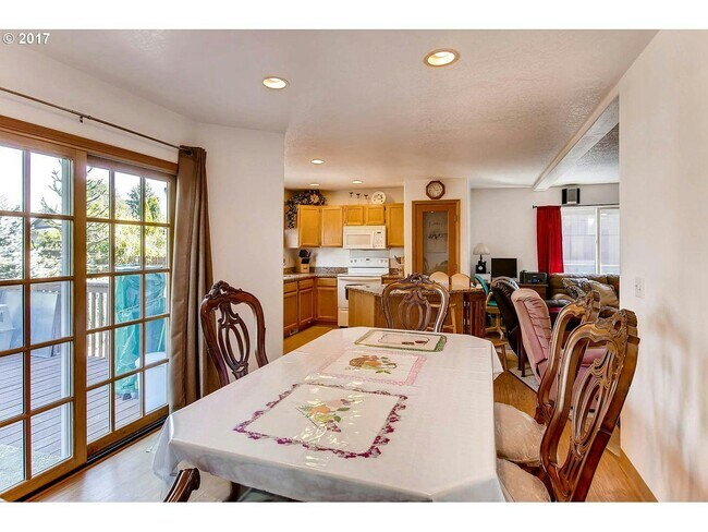 Foto del edificio - 9805 NE 41st Ave