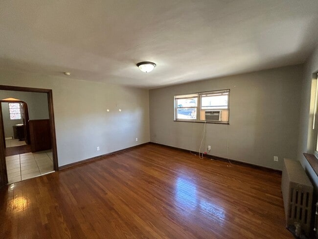 Photo - 2351 Ravine Street Apartment
