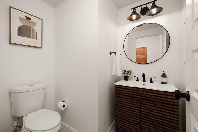 Building Photo - Gated Luxury Townhomes for Rent-Long-Term Lease | Colgate Crossing