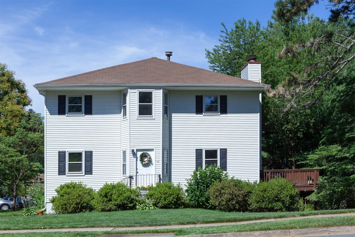 Foto principal - 3020 Southern Elm Ct