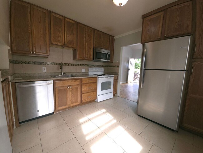 Foto del edificio - 896 18th St