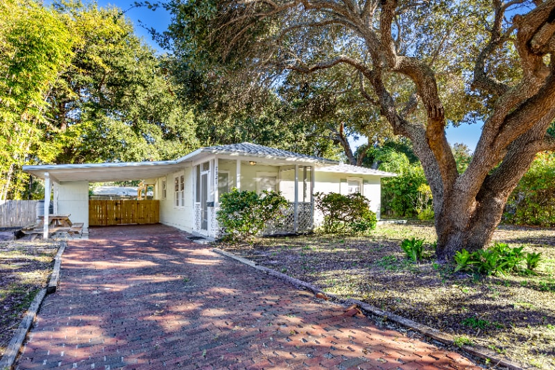 Foto principal - 7321 6th Ave N