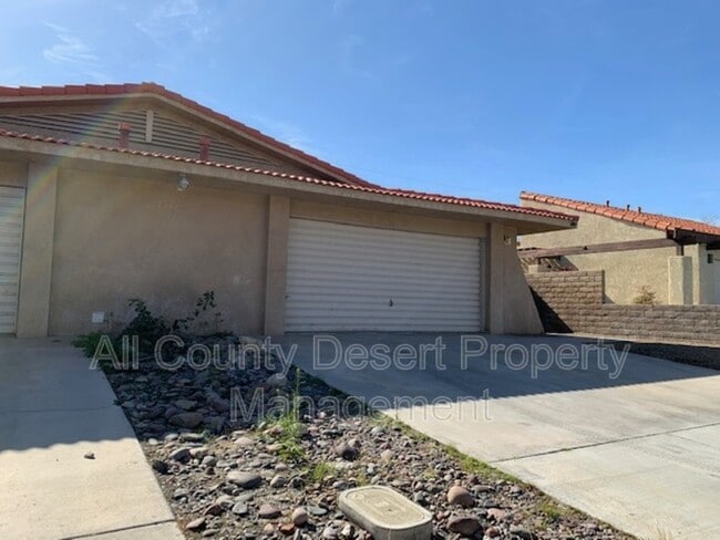 Building Photo - 74185 Candlewood St