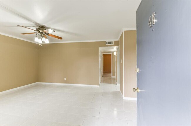 Building Photo - 9011 Gaylord Dr