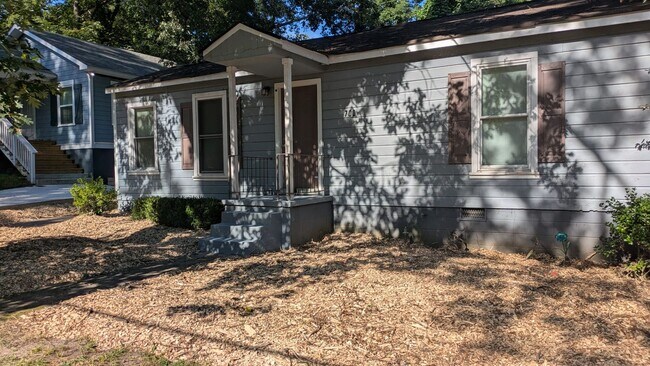 Foto del edificio - 700 Cedar Ave NW