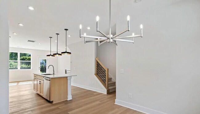 Foto del edificio - Room in Townhome on Levy Wy