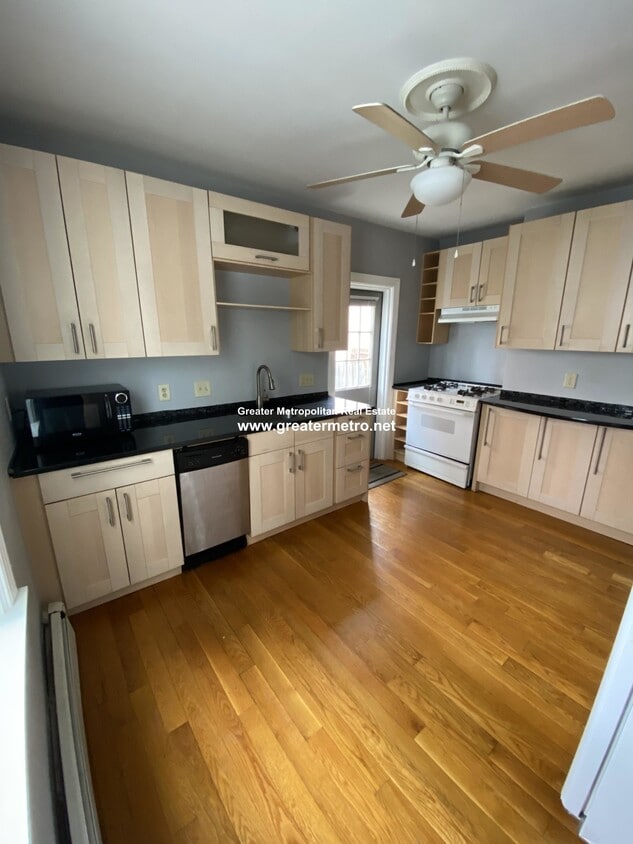 Primary Photo - 532 E 4th St