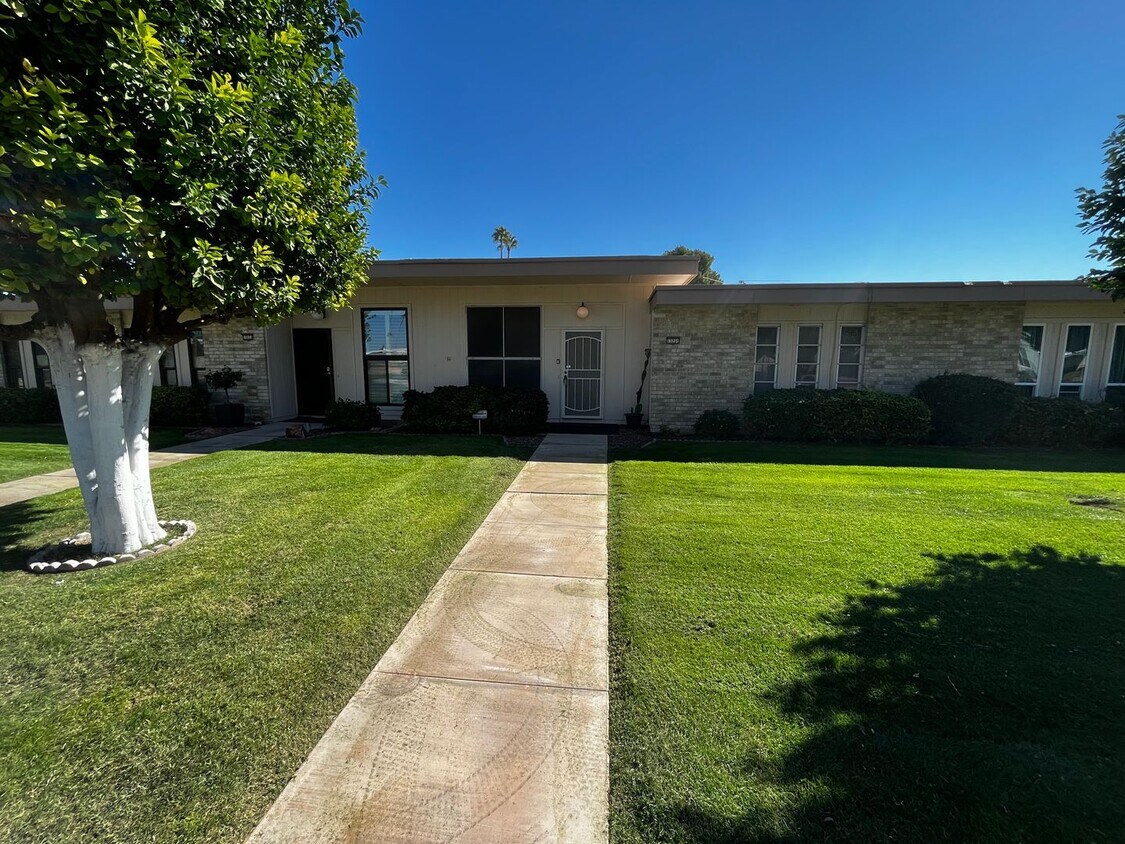 Primary Photo - Charming 2 Bed in Sun City!