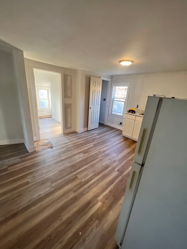 Kitchen + bedroom 1 & bathroom entrance - 103 Walnut St