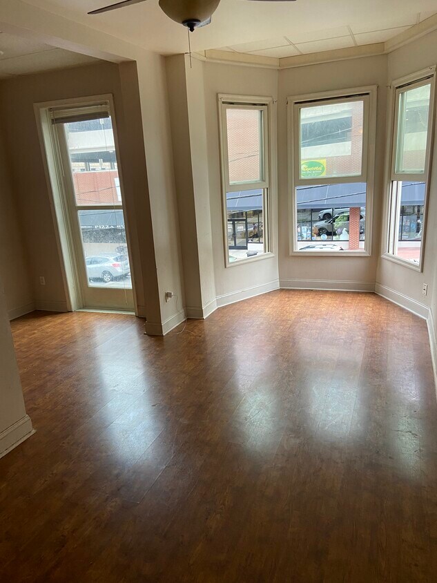 Primary Photo - 312 N Washington Ave