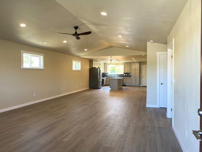 Building Photo - Brand New Construction