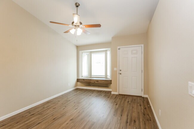 Building Photo - 9365 E Adobe Rd