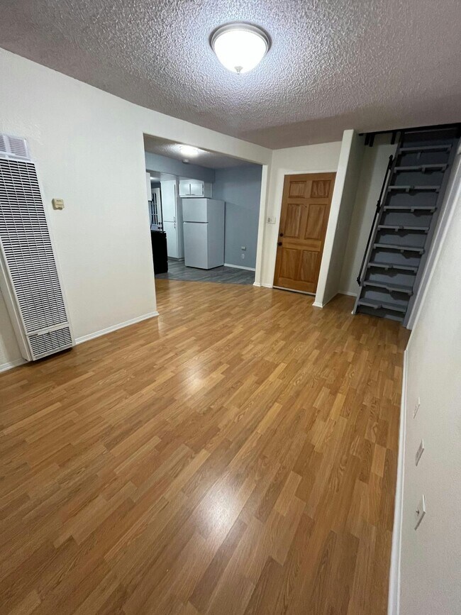Foto del edificio - 13423 Olive Dr