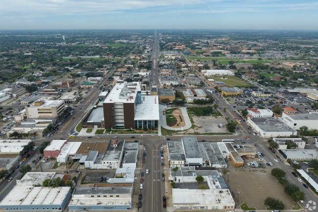 Live in a growing city when you move to Edinburg.