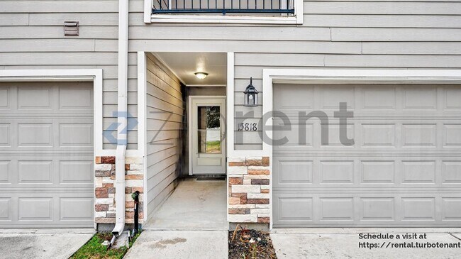 Foto del edificio - 15818 Whiteglade Ln