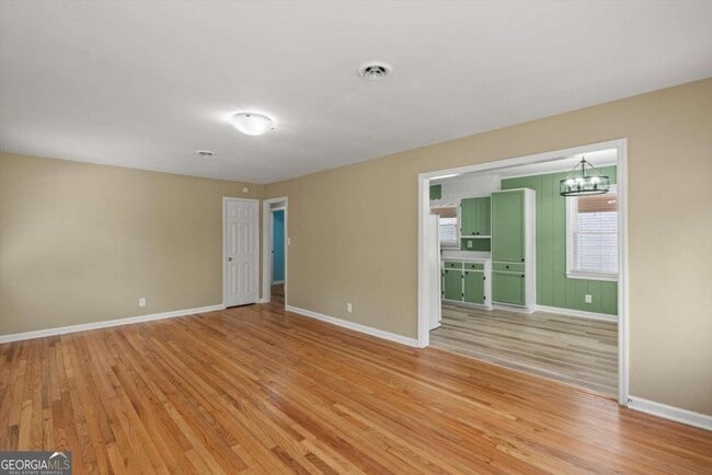 Foto del edificio - 628 S Evelyn Pl NW