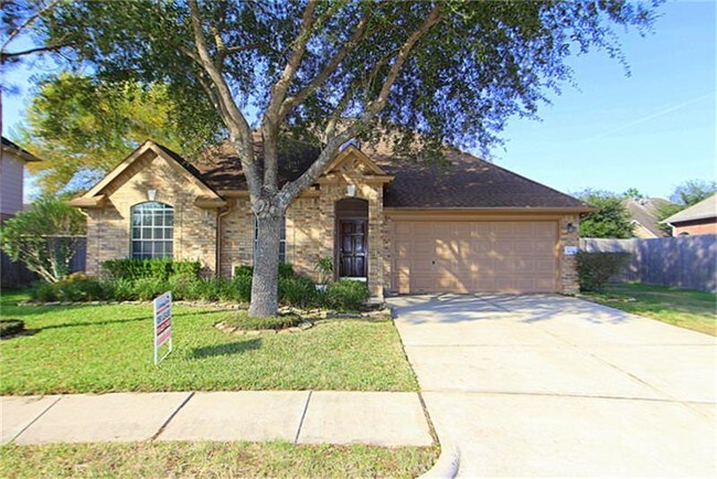 Building Photo - 3204 Kyle Ct