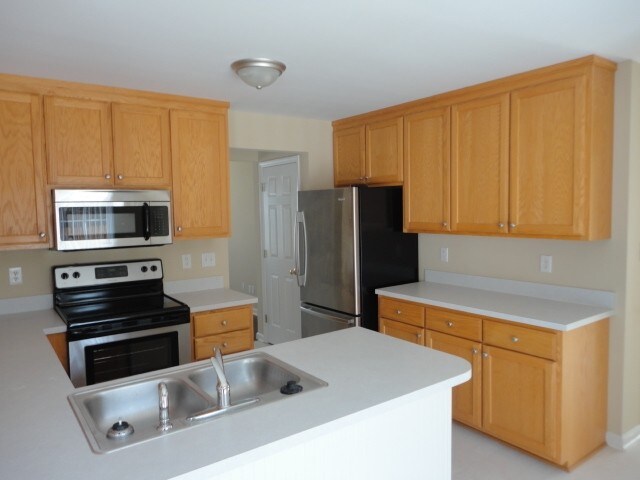 Building Photo - 1 Moss Cove Court
