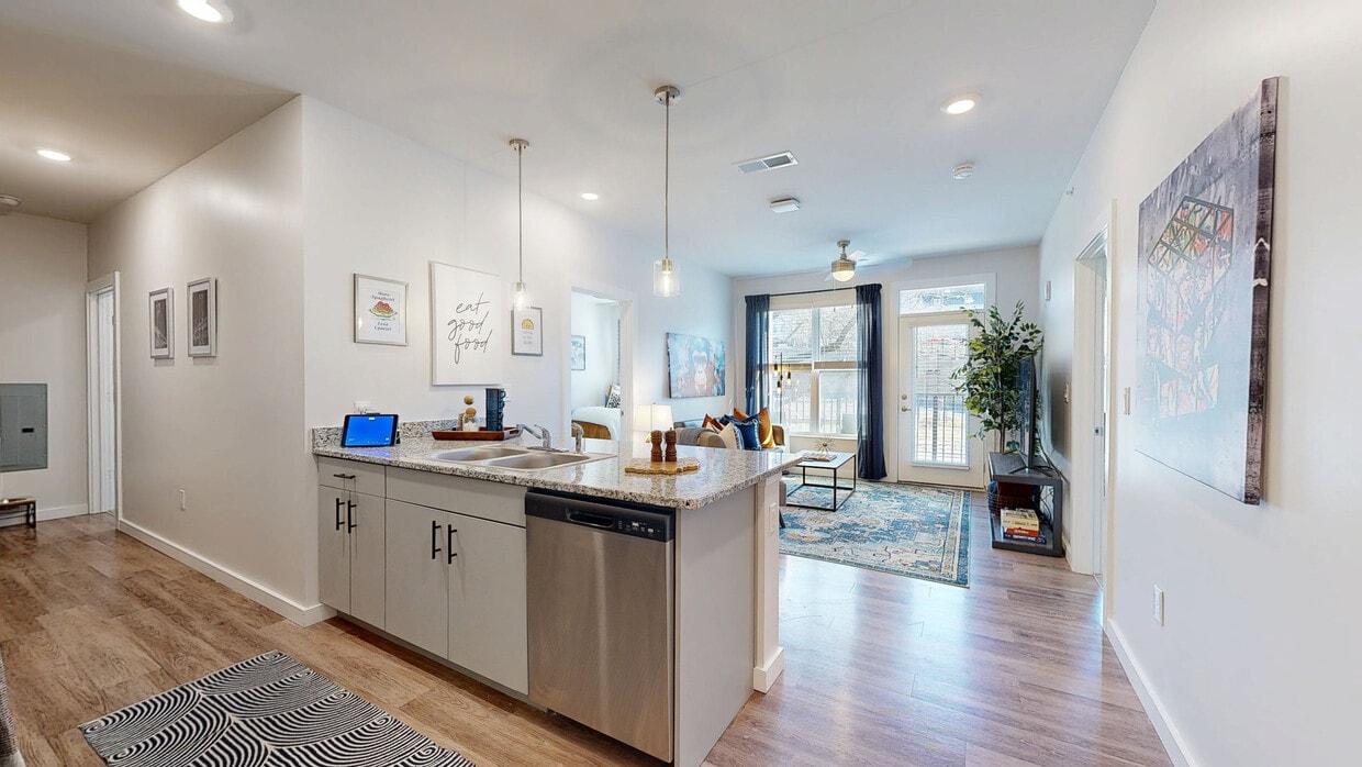 Photo - Vanguard Apartments