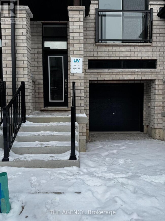 Building Photo - 660 Colborne St W