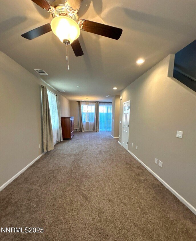 Foto principal - 3621 Oaklawn St