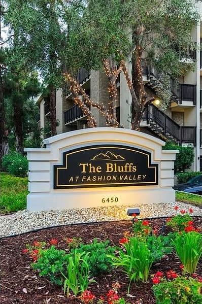 Building Photo - 6202 Friars Rd