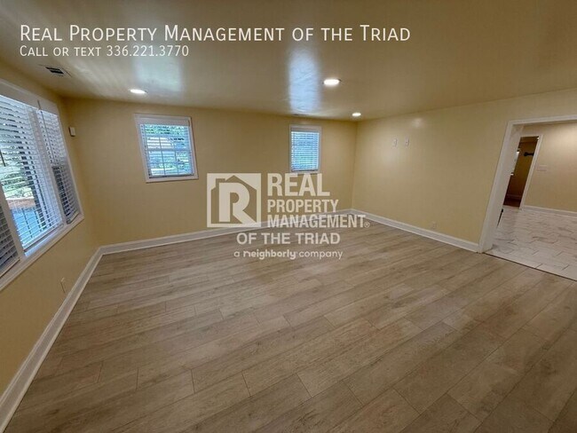 Foto del edificio - 1715 McKnight Mill Rd