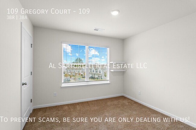 Foto del edificio - 109 Gregory Ct